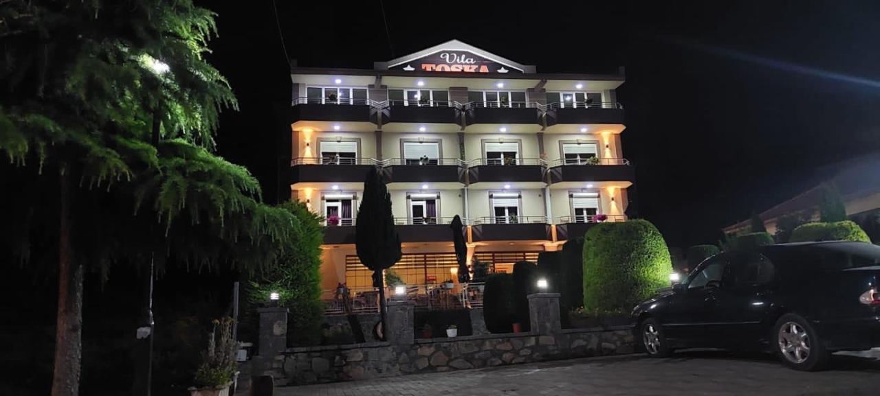 Hotel Vila Toska Piskupat Екстер'єр фото