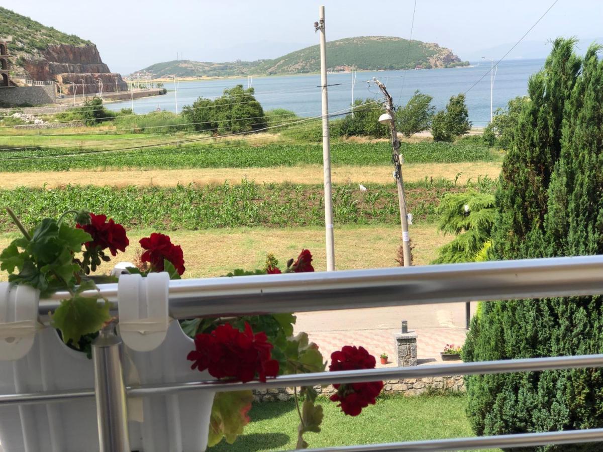 Hotel Vila Toska Piskupat Екстер'єр фото