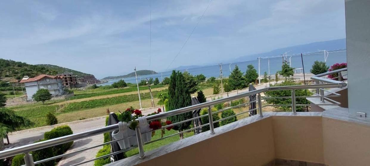 Hotel Vila Toska Piskupat Екстер'єр фото